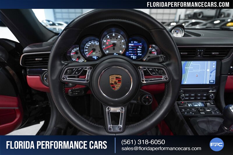 2019 Porsche 911 Targa 4S   - Photo 24 - Riviera Beach, FL 33407