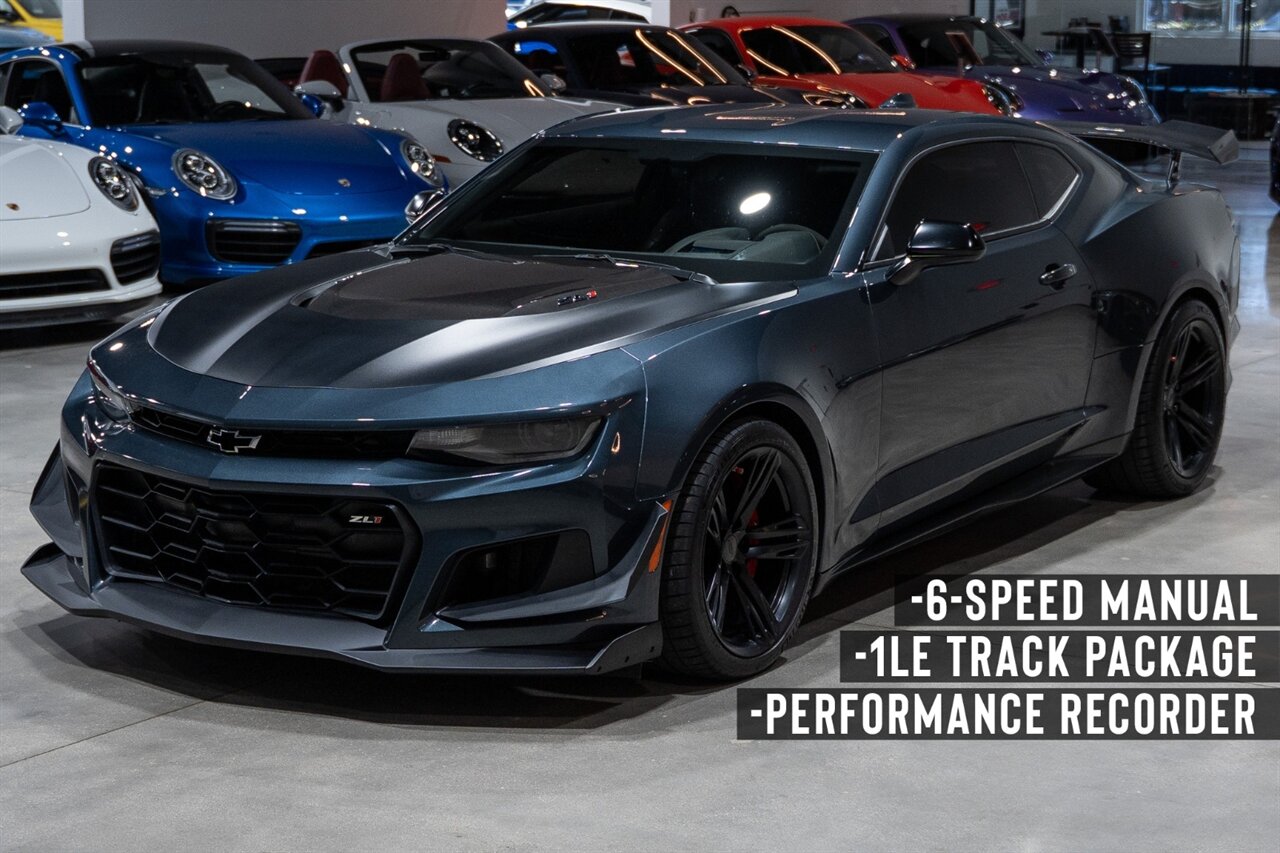2022 Chevrolet Camaro ZL1 w/ 1LE   - Photo 1 - Riviera Beach, FL 33407