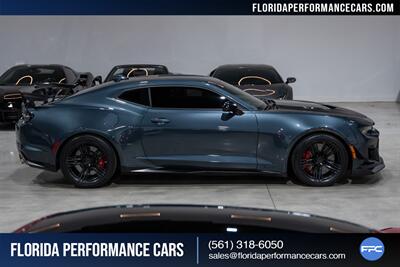 2022 Chevrolet Camaro ZL1 w/ 1LE   - Photo 7 - Riviera Beach, FL 33407