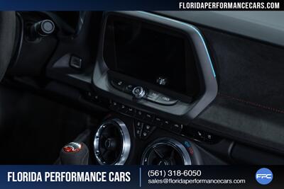2022 Chevrolet Camaro ZL1 w/ 1LE   - Photo 57 - Riviera Beach, FL 33407