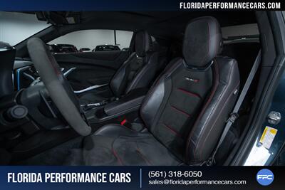 2022 Chevrolet Camaro ZL1 w/ 1LE   - Photo 20 - Riviera Beach, FL 33407
