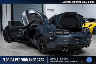 2022 Chevrolet Camaro ZL1 w/ 1LE   - Photo 34 - Riviera Beach, FL 33407