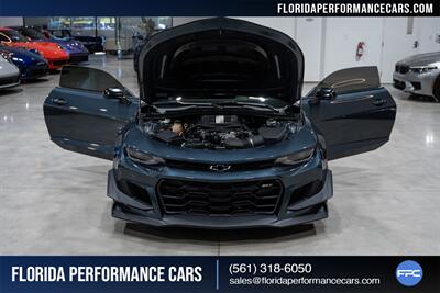 2022 Chevrolet Camaro ZL1 w/ 1LE   - Photo 37 - Riviera Beach, FL 33407