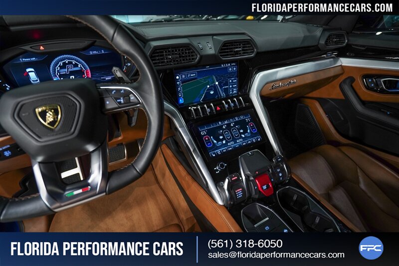 2020 Lamborghini Urus   - Photo 21 - Riviera Beach, FL 33407