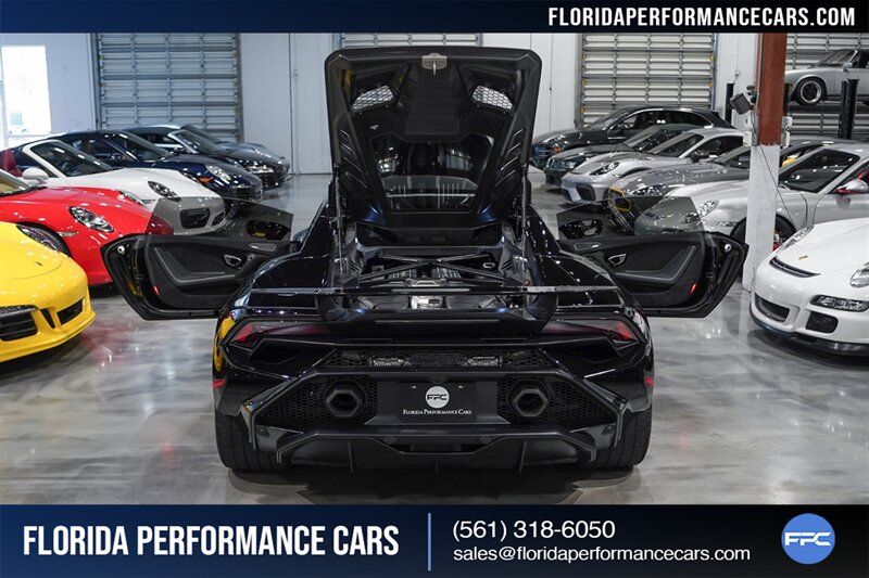 2023 Lamborghini Huracan Tecnica   - Photo 39 - Riviera Beach, FL 33407