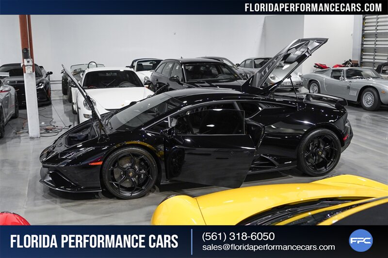 2023 Lamborghini Huracan Tecnica   - Photo 34 - Riviera Beach, FL 33407