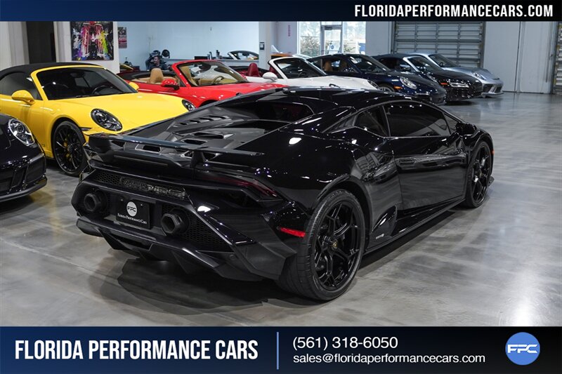 2023 Lamborghini Huracan Tecnica   - Photo 8 - Riviera Beach, FL 33407