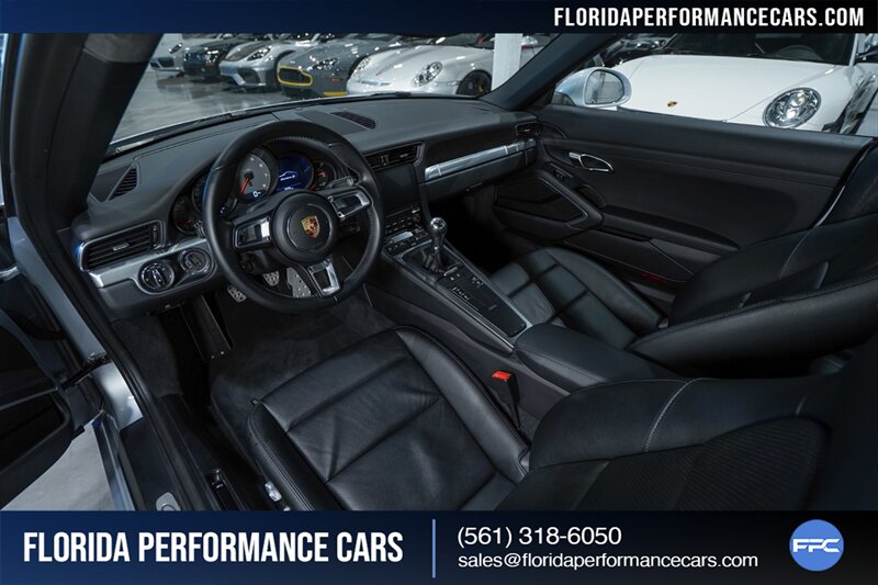 2017 Porsche 911 Carrera S   - Photo 19 - Riviera Beach, FL 33407