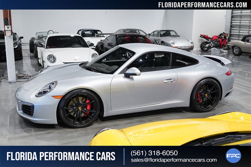 2017 Porsche 911 Carrera S   - Photo 2 - Riviera Beach, FL 33407