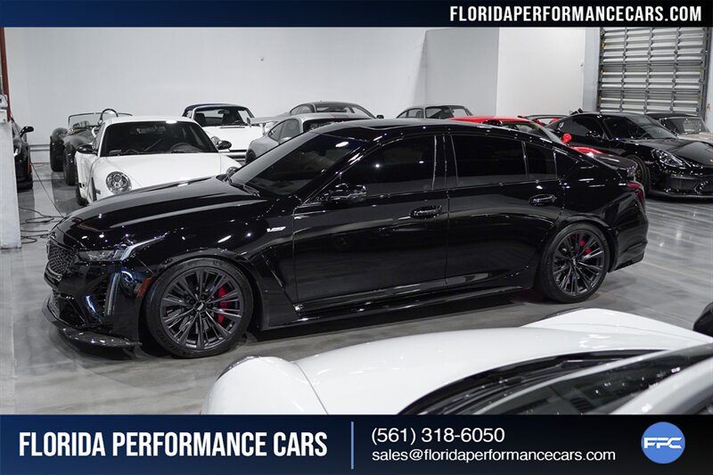 2023 Cadillac CT5-V Blackwing   - Photo 2 - Riviera Beach, FL 33407