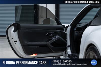 2015 Porsche 911 GT3   - Photo 23 - Riviera Beach, FL 33407