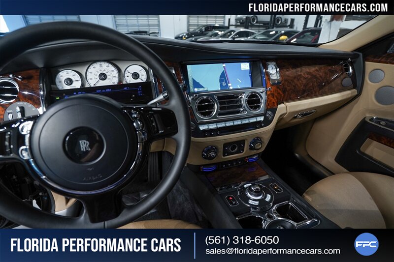 2012 Rolls-Royce Ghost   - Photo 20 - Riviera Beach, FL 33407