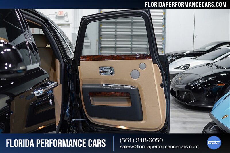 2012 Rolls-Royce Ghost   - Photo 27 - Riviera Beach, FL 33407