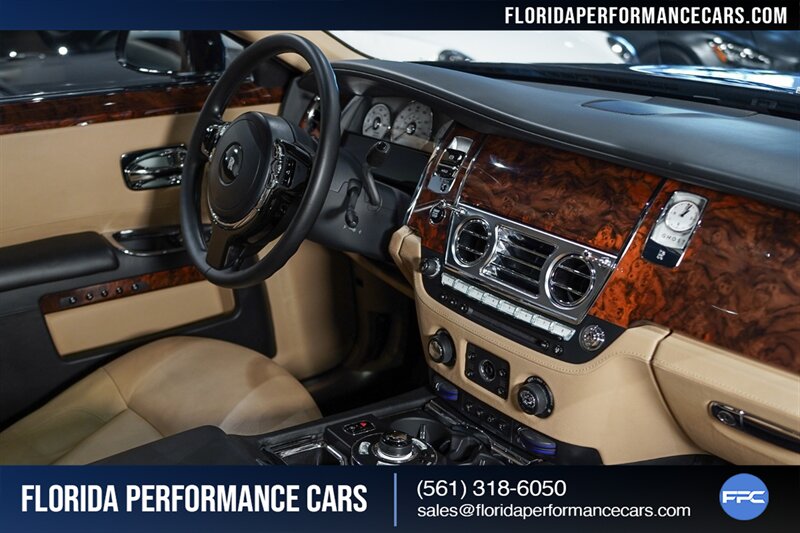 2012 Rolls-Royce Ghost   - Photo 55 - Riviera Beach, FL 33407