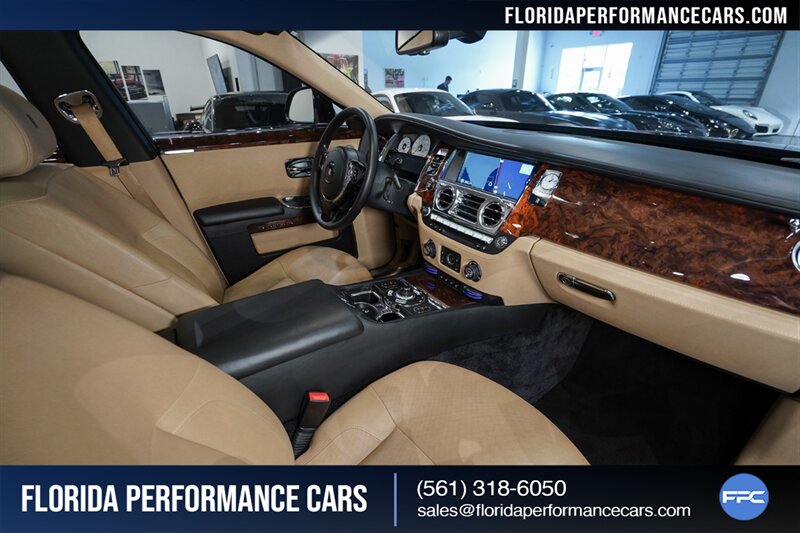 2012 Rolls-Royce Ghost   - Photo 36 - Riviera Beach, FL 33407