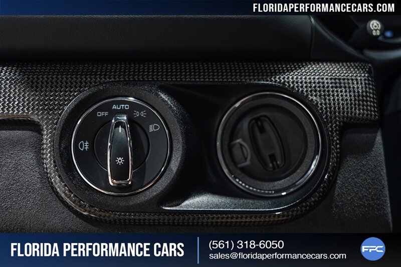 2016 Porsche Cayman GT4   - Photo 53 - Riviera Beach, FL 33407