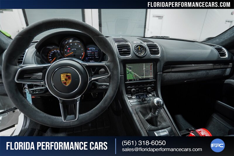 2016 Porsche Cayman GT4   - Photo 18 - Riviera Beach, FL 33407