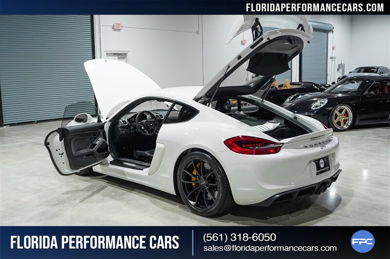 2016 Porsche Cayman GT4   - Photo 28 - Riviera Beach, FL 33407