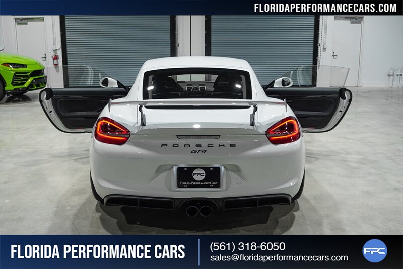 2016 Porsche Cayman GT4   - Photo 30 - Riviera Beach, FL 33407