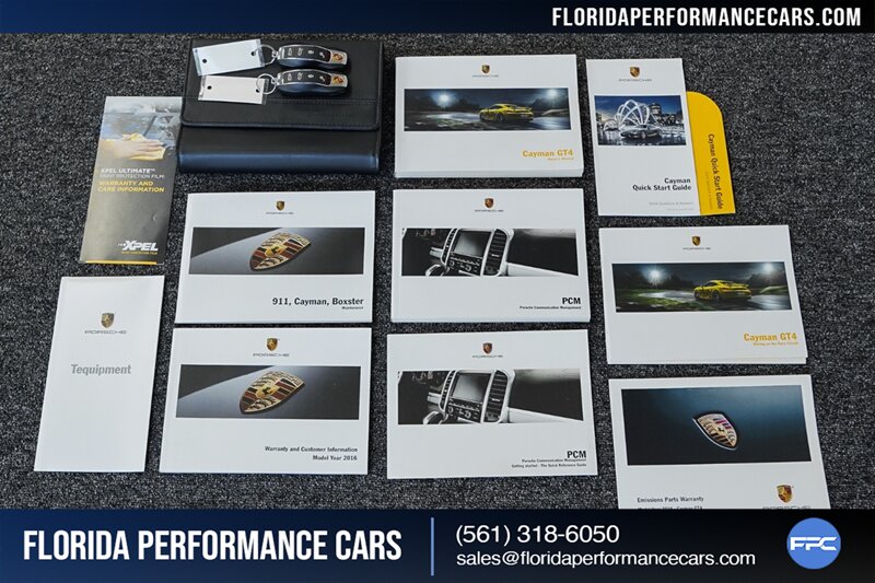 2016 Porsche Cayman GT4   - Photo 12 - Riviera Beach, FL 33407