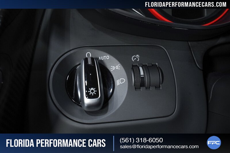 2015 Audi R8 5.2 quattro   - Photo 56 - Riviera Beach, FL 33407