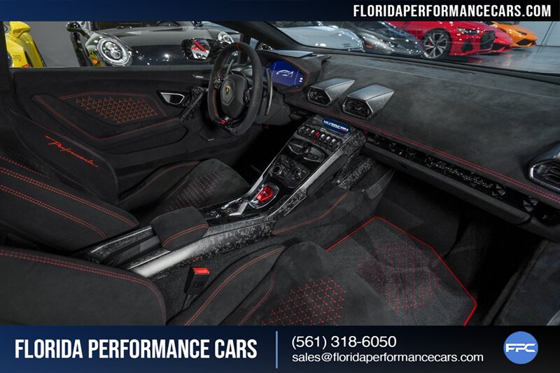 2019 Lamborghini Huracan LP 640-4 Performante   - Photo 27 - Riviera Beach, FL 33407
