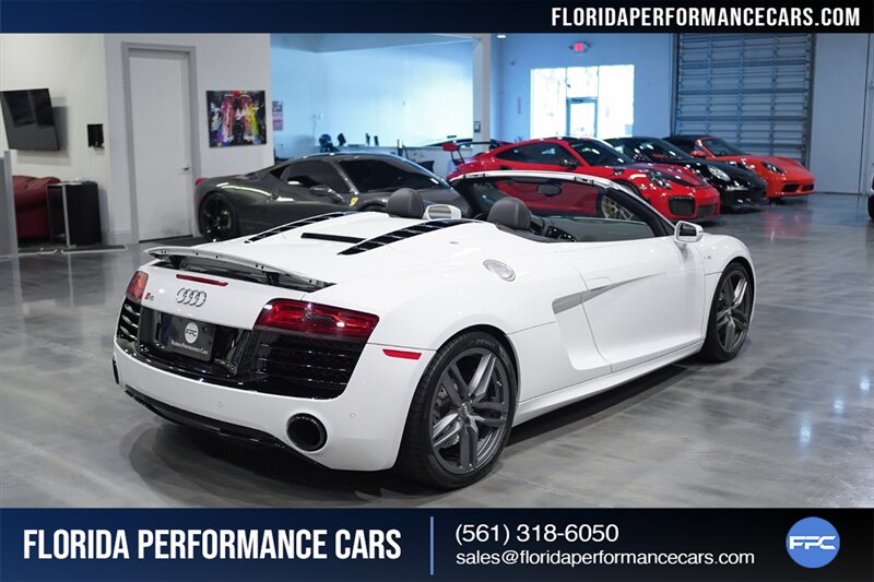 2014 Audi R8 5.2 quattro Spyder   - Photo 128 - Riviera Beach, FL 33407