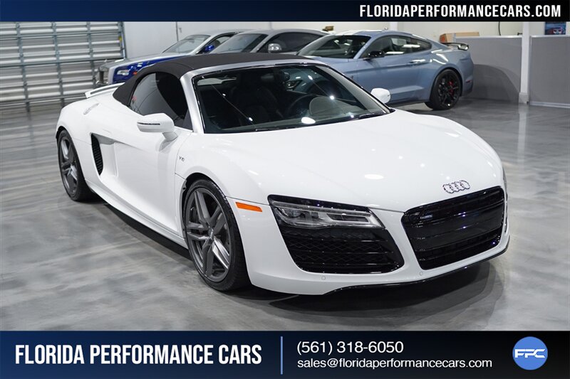 2014 Audi R8 5.2 quattro Spyder   - Photo 136 - Riviera Beach, FL 33407