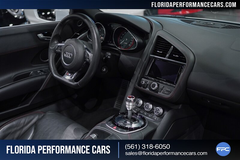 2014 Audi R8 5.2 quattro Spyder   - Photo 49 - Riviera Beach, FL 33407