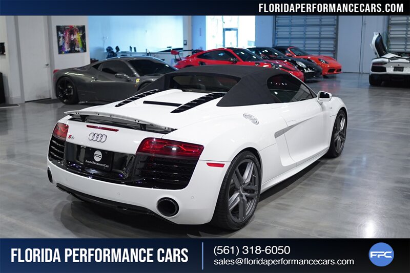 2014 Audi R8 5.2 quattro Spyder   - Photo 138 - Riviera Beach, FL 33407