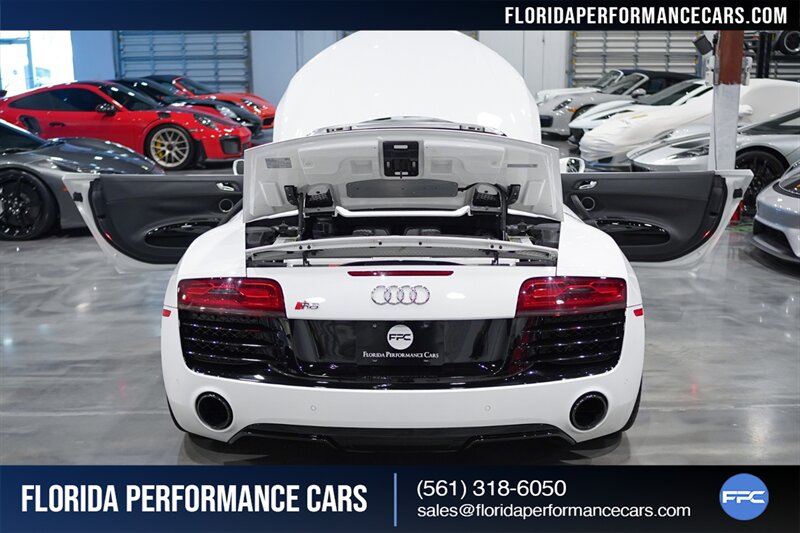 2014 Audi R8 5.2 quattro Spyder   - Photo 105 - Riviera Beach, FL 33407