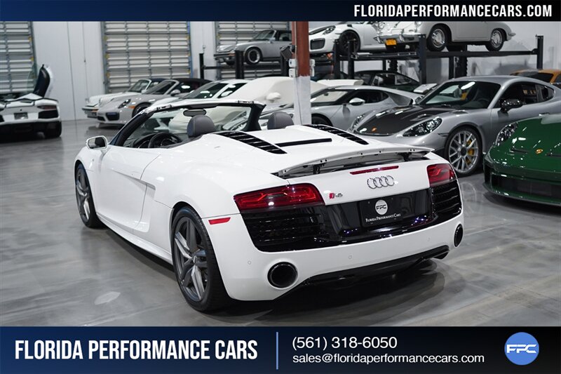 2014 Audi R8 5.2 quattro Spyder   - Photo 75 - Riviera Beach, FL 33407