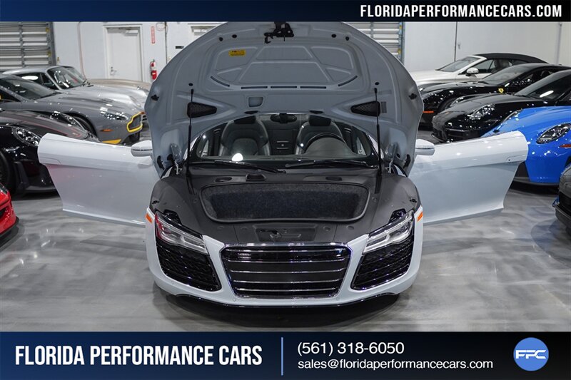 2014 Audi R8 5.2 quattro Spyder   - Photo 36 - Riviera Beach, FL 33407