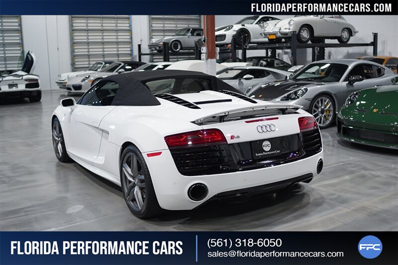 2014 Audi R8 5.2 quattro Spyder   - Photo 137 - Riviera Beach, FL 33407