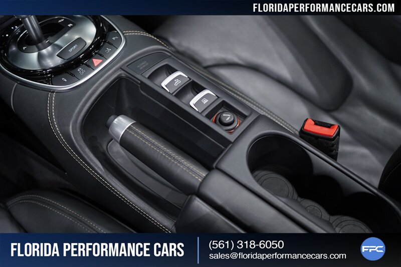 2014 Audi R8 5.2 quattro Spyder   - Photo 112 - Riviera Beach, FL 33407