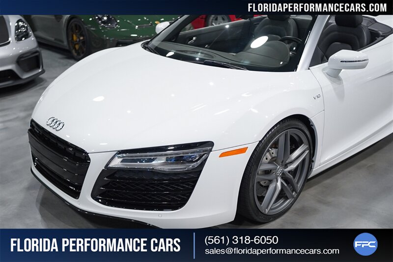 2014 Audi R8 5.2 quattro Spyder   - Photo 81 - Riviera Beach, FL 33407