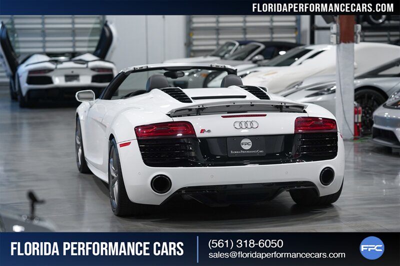 2014 Audi R8 5.2 quattro Spyder   - Photo 135 - Riviera Beach, FL 33407