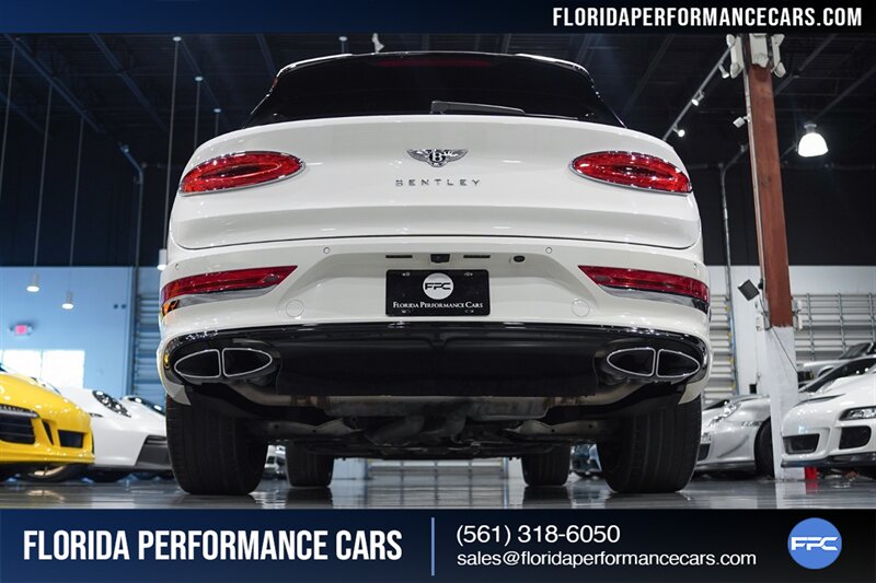 2021 Bentley Bentayga V8   - Photo 64 - Riviera Beach, FL 33407