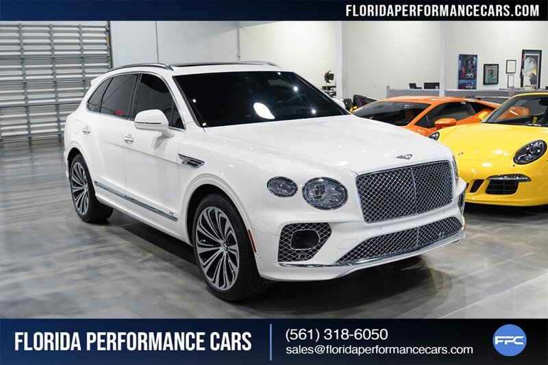 2021 Bentley Bentayga V8   - Photo 62 - Riviera Beach, FL 33407