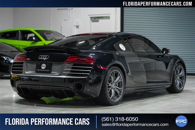 2014 Audi R8 V10 Plus   - Photo 11 - Riviera Beach, FL 33407