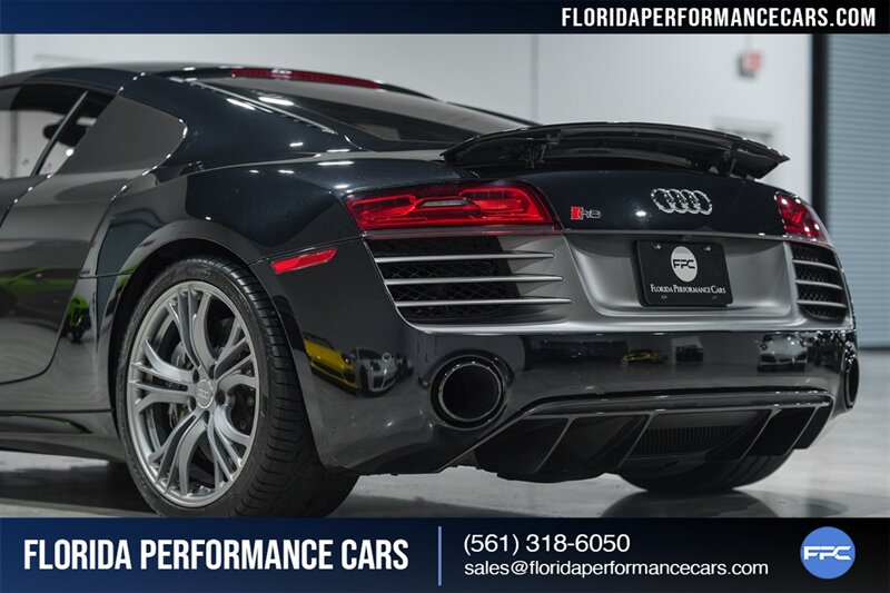 2014 Audi R8 V10 Plus   - Photo 56 - Riviera Beach, FL 33407