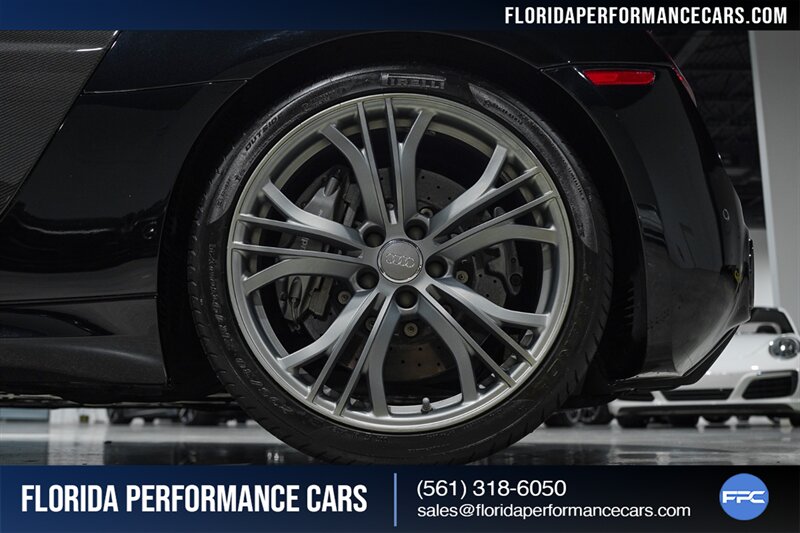 2014 Audi R8 V10 Plus   - Photo 9 - Riviera Beach, FL 33407