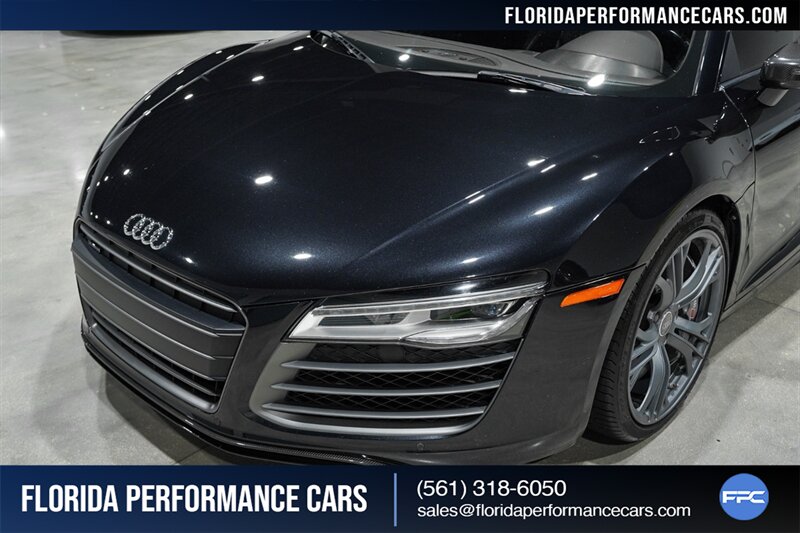 2014 Audi R8 V10 Plus   - Photo 10 - Riviera Beach, FL 33407