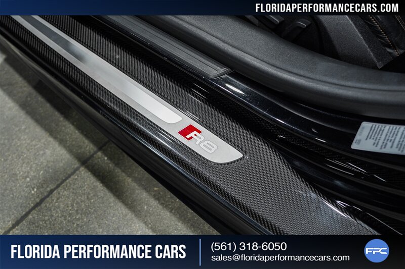 2014 Audi R8 V10 Plus   - Photo 52 - Riviera Beach, FL 33407