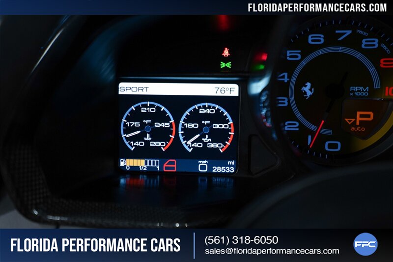 2011 Ferrari 458 Italia   - Photo 18 - Riviera Beach, FL 33407