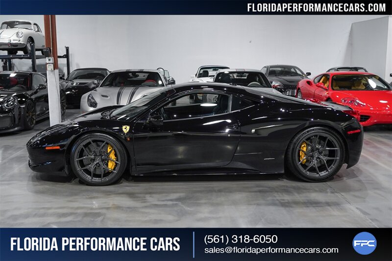 2011 Ferrari 458 Italia   - Photo 3 - Riviera Beach, FL 33407