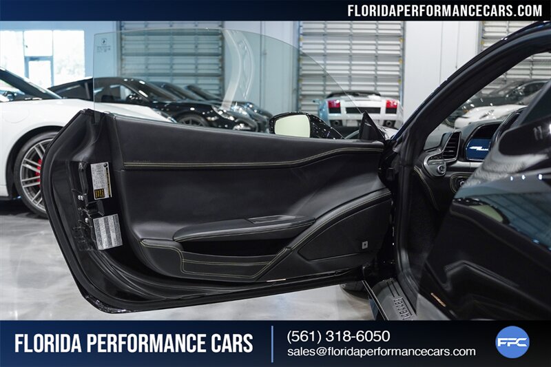 2011 Ferrari 458 Italia   - Photo 24 - Riviera Beach, FL 33407