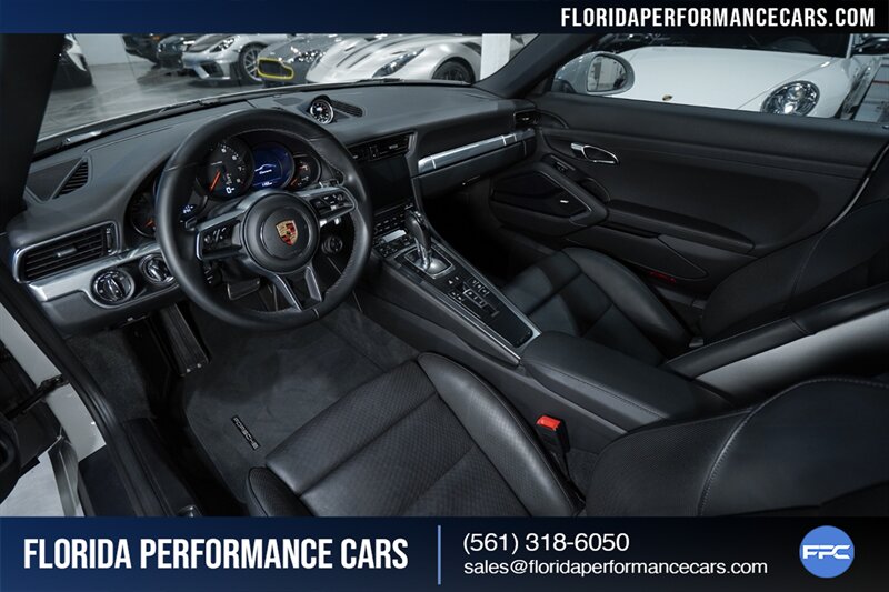 2018 Porsche 911 Carrera   - Photo 19 - Riviera Beach, FL 33407