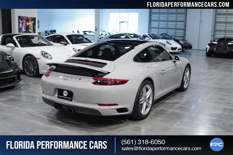 2018 Porsche 911 Carrera   - Photo 8 - Riviera Beach, FL 33407