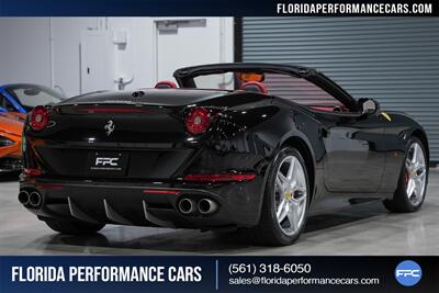 2015 Ferrari California T   - Photo 6 - Riviera Beach, FL 33407